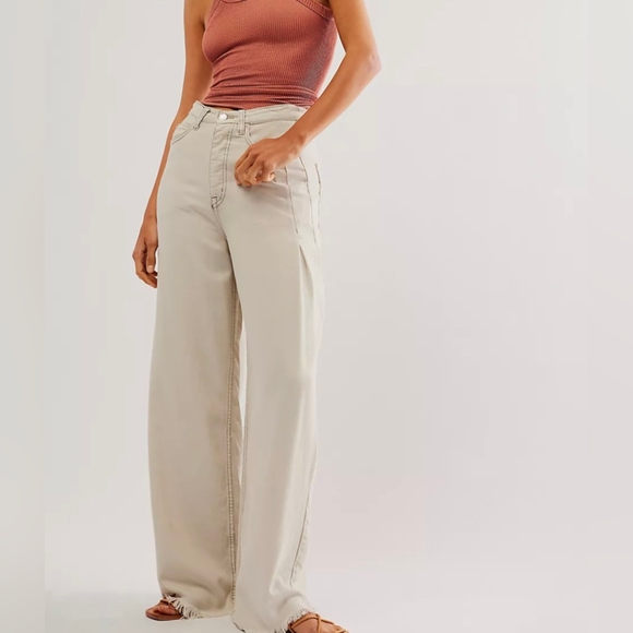 NWT- WE THE FREE- OLD WEST SLOUCHY JEAN SZ. 28 - Picture 10 of 12